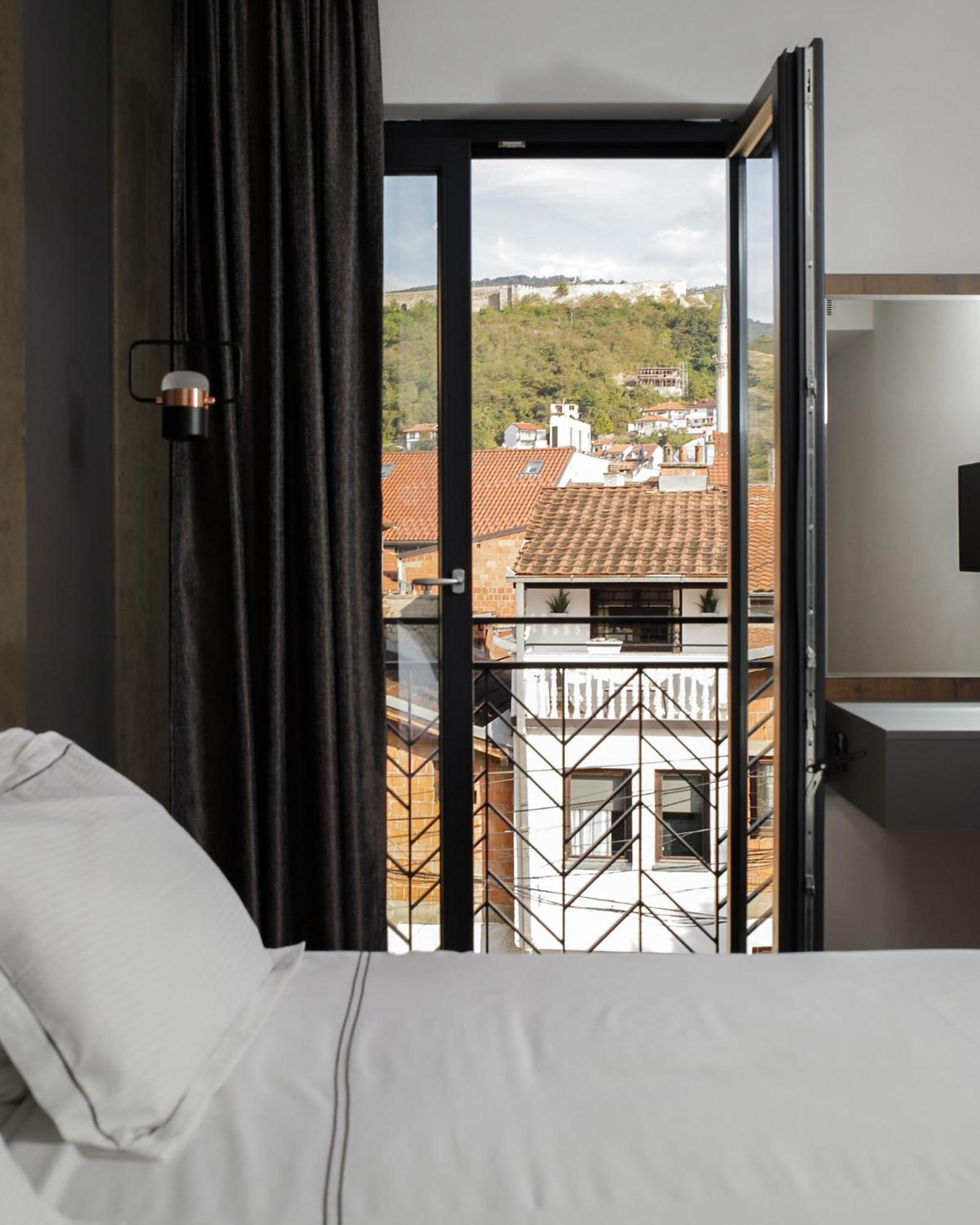 Triumf Hotel Prizren Eksteriør bilde
