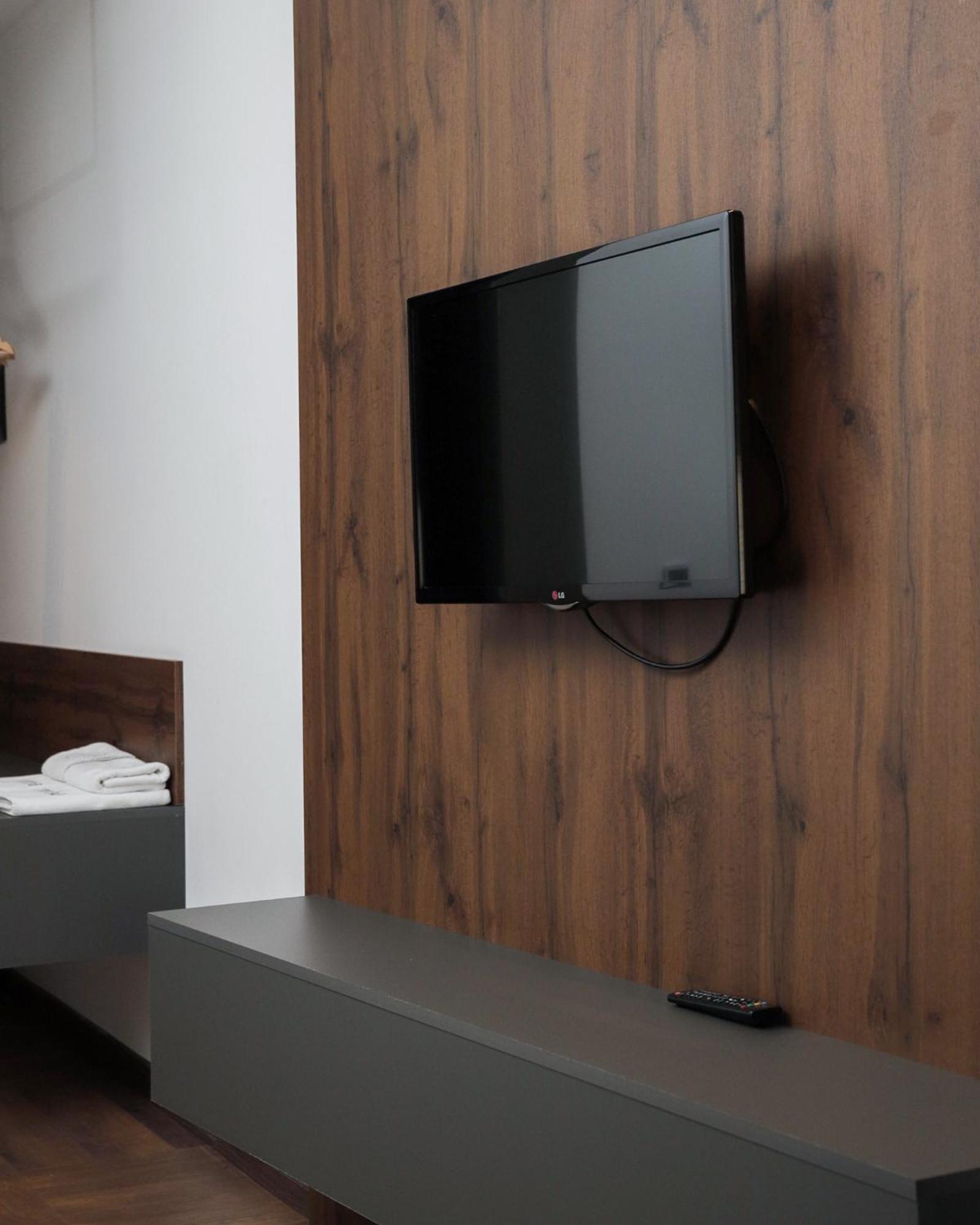 Triumf Hotel Prizren Eksteriør bilde